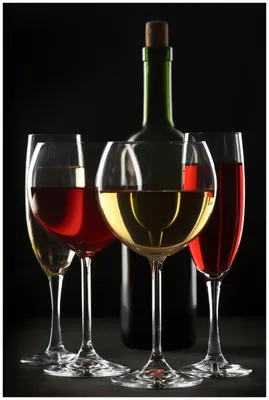 Produktbild von Wallario Premium Glasbild, freischwebende Optik, kräftige Farben, Größe 90 x 60 cm Motiv Weinverkostung am Abend