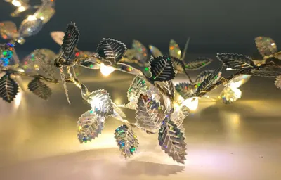 Produktbild von 20 LED Lichterkette glitzer Blätter 200cm batteriebetrieben Timer Lichtergirlande Deko Leuchtdraht Winter Weihnachten