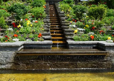 Produktbild von hansepuzzle 97489 - Brunnen Puzzle, 260 Teile, Natur, 41,0 x 28,0cm mit hochwertiger Aufbewahrung, Kartonbox und wiederverschließbarem Beutel