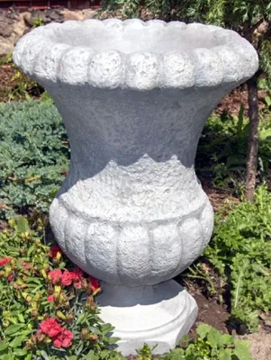 Produktbild von Casa Padrino Barock Blumentopf Grau Ø 39 x H. 54 cm - Runder Prunkvoller Pflanzentopf im Barockstil