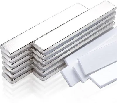 Obrázok produktu pre Silné neodymové magnety, 12 ks, 60 x 10 x 3 mm, štvorcové, samolepiace, do kuchyne