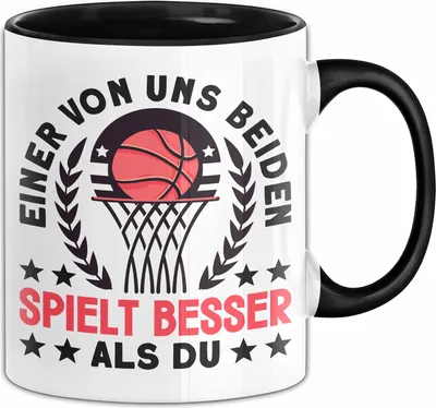 Produktbild von Basketball Tasse Geschenk Spruch Für Tennis-Spieler Einer Von Uns Beiden Spielt Besser Als Du Becher (Schwarz)