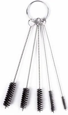 Imagen del producto de Go Go Gadget: "Juego de 5 cepillos de limpieza de acero para llavero"