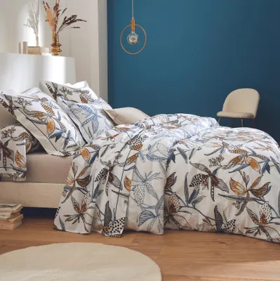 Produktbild von Bettwäsche mit üppigen Blumen