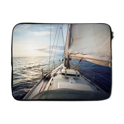 Produktbild von MuchoWow® Laptop Hülle 17 Zoll Laptoptasche Meer - Segelboot - Sonne - Zipper - Schutzabdeckung