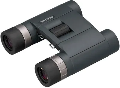 Produktbild von Pentax 8X25 AD WP Fernglas, 8-fache Vergrößerung, 25mm Objektivdurchmesser, 96m Sehfeld auf 1000m