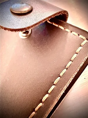 Produktbild von Handgefertigte Brieftasche aus Echtleder– Slim Wallet für Herren