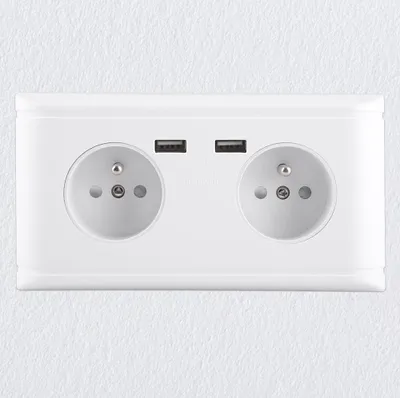 Obrázok produktu pre Multifunkčná zásuvka s dvojitým USB portom na nabíjanie telefónu