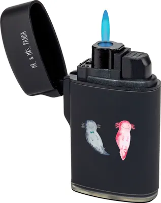 Produktbild von Mr. & Mrs. Panda Feuerzeug Axolotl Freundin - Schwarz - Geschenk, Liebe, Freund, Feuerzeuge, anzünder, Verliebt, sturmfeuerzeuge, Zünder, sturmfeuerzeug