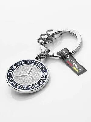 Produktbild von Mercedes-Benz Schlüsselanhänger, Stuttgart, silberfarben