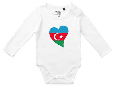 Produktbild von Huuraa Baby Body Aserbaidschan Flagge Herz 80 White  Baumwolle Fairtrade Langarmbody Geschenkidee