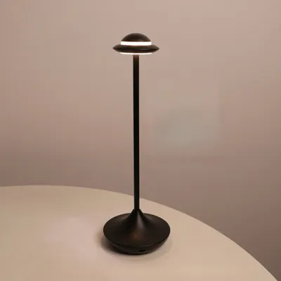 Produktbild von Klassische Tischleuchten, Metall Tischleuchte, Dreifarbig, Dimmbar Schreibtischlampe, UFO-Design, LED Fest integriert, Touch, USB, Warmweiß, 11*30.5cm