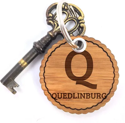Produktbild von Mr. & Mrs. Panda Schlüsselanhänger Quedlinburg - Geschenk, Taschenanhänger, anhänger für schlüssel, Spruch, Holz, Geschenkidee