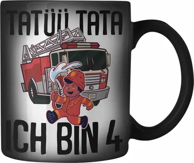 Produktbild von Trendation - 4. Geburtstag Geschenk Jungs Feuerwehr Farbwechsel Zauber-Tasse Geschenke Zubehör Lustig Kinder Geburtstag Spruch Ich Bin 4 (Schwarz)