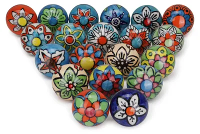 Zdjęcie produktu dla Zestaw 20 ceramicznych gałek do szuflad z motywem kwiatowym