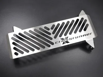 Zdjęcie produktu dla Osłona chłodnicy ZIEGER kompatybilna z Hondą VFR 800 X Crossrunner z logo w kolorze srebrnym