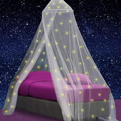 Produktbild von Moskitonetz mit 67 Glow in the Dark Sternen, für Kinderzimmer