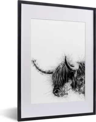 Produktbild von MuchoWow® MuchoWow® Gerahmtes Poster Schottisches Hochlandrind - Schwarz - Weiß - Abstrakt 30x40 cm - Poster mit zchwarzem Bilderrahmen - Wandposter Schlafzimmer
