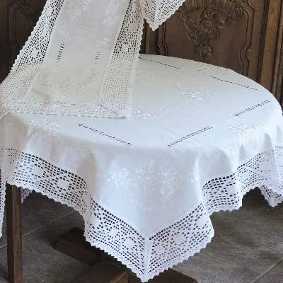 Produktbild von Tischdecke mit Stickerei und Häkelkante von Raebel Klöppelspitze Vintage 130 x 170 cm Weiß