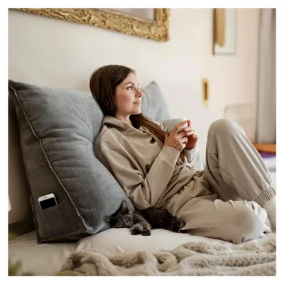 Produktbild von Rückenkissen - Lesekissen für Bett und Sofa, Keilkissen, Rückenpolster für die Wand, Sitzkissen, Wandkissen, groß mit waschbarem Bezug (Grau, 70 cm)
