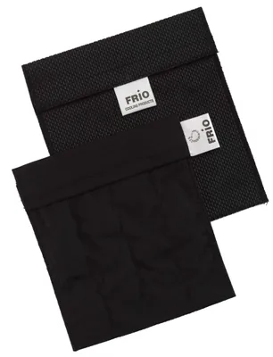 Produktbild von FRIO KLEINE Diabetiker Insulin Kühltasche 16 x 141/2 cm in Schwarz | für Insulinfläschchen oder -patronen | Kühlt mit kaltem Wasser I Keine Kühlakkus notwendig