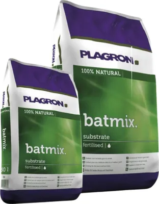 Two bags of Plagron Batmix substrate, one larger than the other, are shown against a white background.
