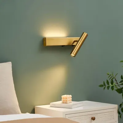 Produktbild von Wand- und Leselampe aus Messing mit Schalter für das Kopfende rechts - Lodvi - RECHTS