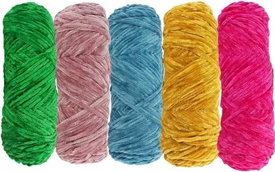 Produktbild von Famanu Fluffy Garnset - 5 Bollen in Verschiedenen Farben