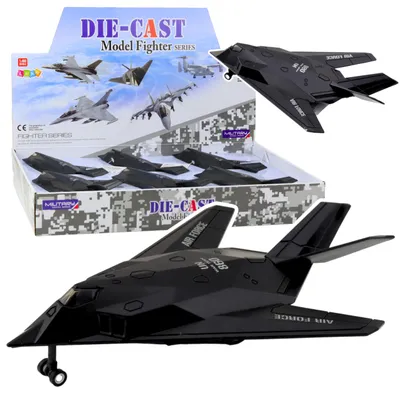 Produktbild von Lean Kampfflugzeug Militärischer Düsenantrieb Lichter Geräusche 1:400