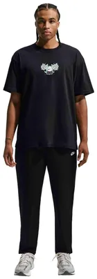 Immagine prodotto di Pantaloni Nike Club, modello aderente, in tessuto tecnico, da uomo