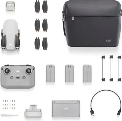 Produktbild von DJI Mini 4K Fly More Combo, 4 Rotoren, 12 MP, 3840 x 2160 Pixel, 16 m/s, 2250 mAh, Grau