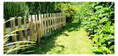 Produktbild von Haselnusssteckzaun - Natürliche Abgrenzung für eine stilvolle Gartengestaltung (100 cm x 40 cm)