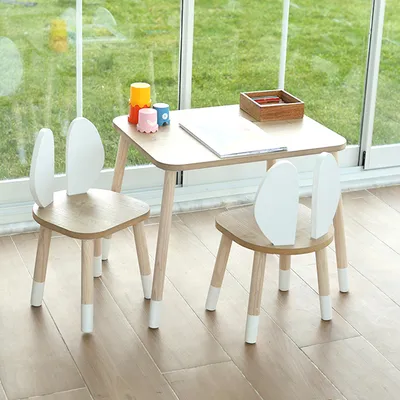 Produktbild von Montessori Tisch und Stuhl Set aus Holz für Kinder – Kindertisch mit 2 Stühlen – Kleinkind-Tischset