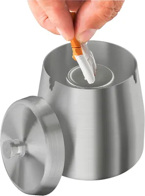 Imagen del producto de Cenicero de acero inoxidable resistente al viento, de 9 cm, con tapa removible, antideslizante, ideal para balcones y jardines