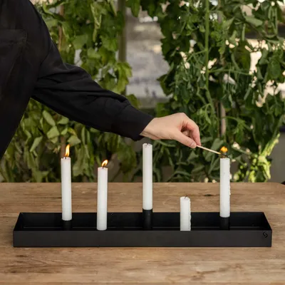 Produktbild von Tablett Sund L eckig mit magnetischen Kerzenhaltern - schwarz