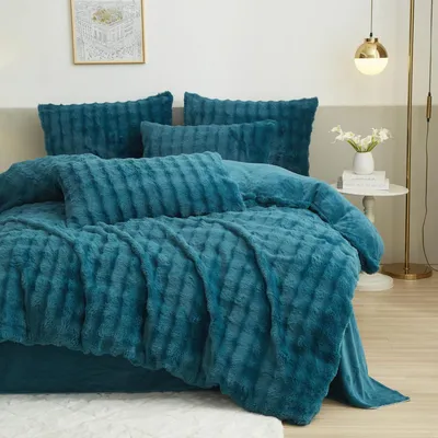 Productafbeelding van Winterbeddengoedset 155x220 cm, pluche, petrolblauw, met 2 kussenslopen van 80x80 cm
