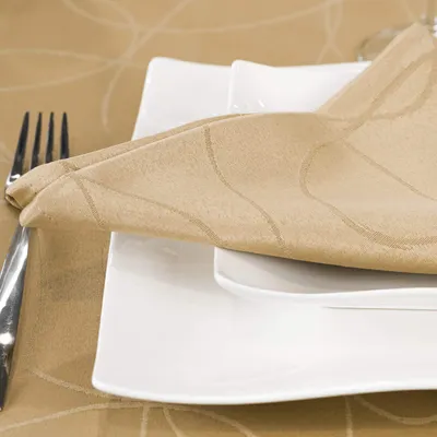 Tischdecke mit Fleckenschutz, beige, 12 Servietten 45x45 cm