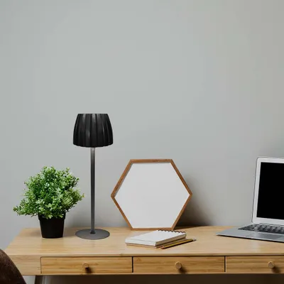 Immagine prodotto di Lampada da tavolo ricaricabile V-TAC - IP20 - Nero - 2,7W- 110 Lumen - 3IN1