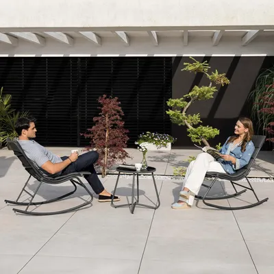 Produktbild von di volio Gartenmöbel Set PRANO Sitzgruppe Outdoor, Balkonmöbel Set mit 2 Schaukelstühlen und Beistelltisch, wetterfest (Graphit)