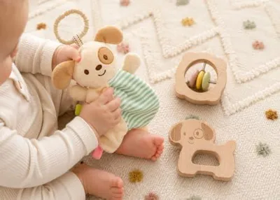 Produktbild von Holz Babyspielzeug SetHolz: Babyspielzeug mit Rassel & Greifspielzeug, Montessori Lernspielzeug, Fördert Motorische & Sensorische Entwicklung, Baby Geschenk ab 6 Monaten