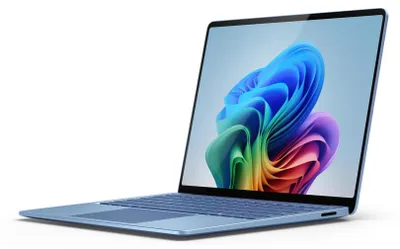 Produktbild von Microsoft Surface Laptop 7 Copilot+ PC, Snapdragon, 3,4 GHz, 35 cm (13.8"), 2304 x 1536 Pixel, 16 GB, 1 TB