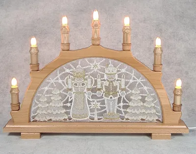 Produktbild von Original Erzgebirgischer Holz-Schwibbogen mit Plauener Spitze - Engel & Bergmann, Wollweiß/Lurex Gold