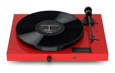 Produktbild von Pro-Ject Juke Box E1 OM5e High Gloss Red Abspielgerät