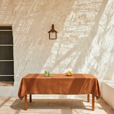 Image de Solace Nappe 140x140 cm Terrakota 140x350 cm 100% polyester Fabriqué en Europe