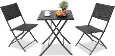 Produktbild von Outdoor Klapptisch-Set 3-teilig – Balkon- und Bistro-Set – 2 Klappstühle und Tisch – PE-Rattan und Stahlrahmen – Für Garten, Balkon und Camping – Schwarz