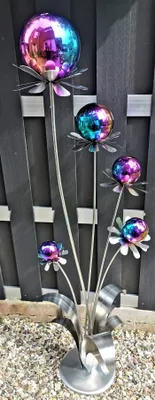 Produktbild von Skulptur Blume Barcelona Edelstahl 165 cm mit Standfuß Kugeln Edelstahl rainbow poliert Dekoration Garten