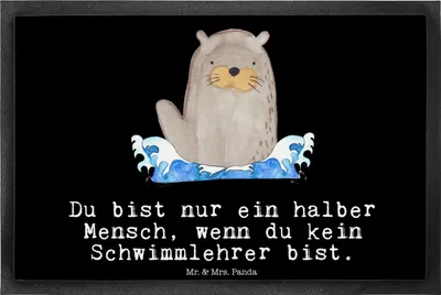 Produktbild von Mr. & Mrs. Panda fußmatte Schwimmlehrer Herz 40 x 60 cm - Schwarz - Geschenk, Schmutzfangmatte, abstreifer, Beruf, Schwimmschule, Lustig, Bodenvorleger, Sauberlaufmatte