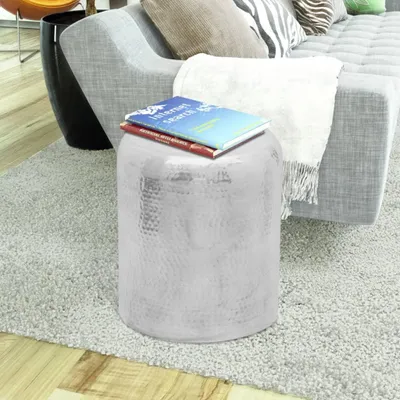 Produktbild von vidaXL Hocker/Beistelltisch aus gehämmertem Aluminium Silbern