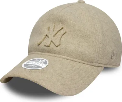Produktbild von New Era Women MLB 9TWENTY Melton Luxe Cap New York Yankees beige