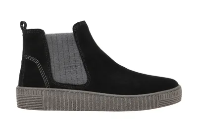 Imagen del producto de Botas negras de la marca Gabor, ideales para uso casual